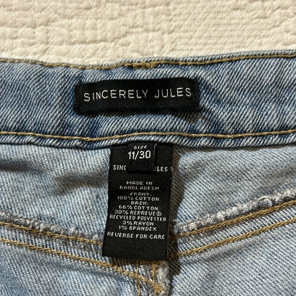 Sincerely Jules high rise shorts. 11/30 - Picture 2 of 6
